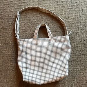 BAGGU cream and Black Tote Bag with Classic Design